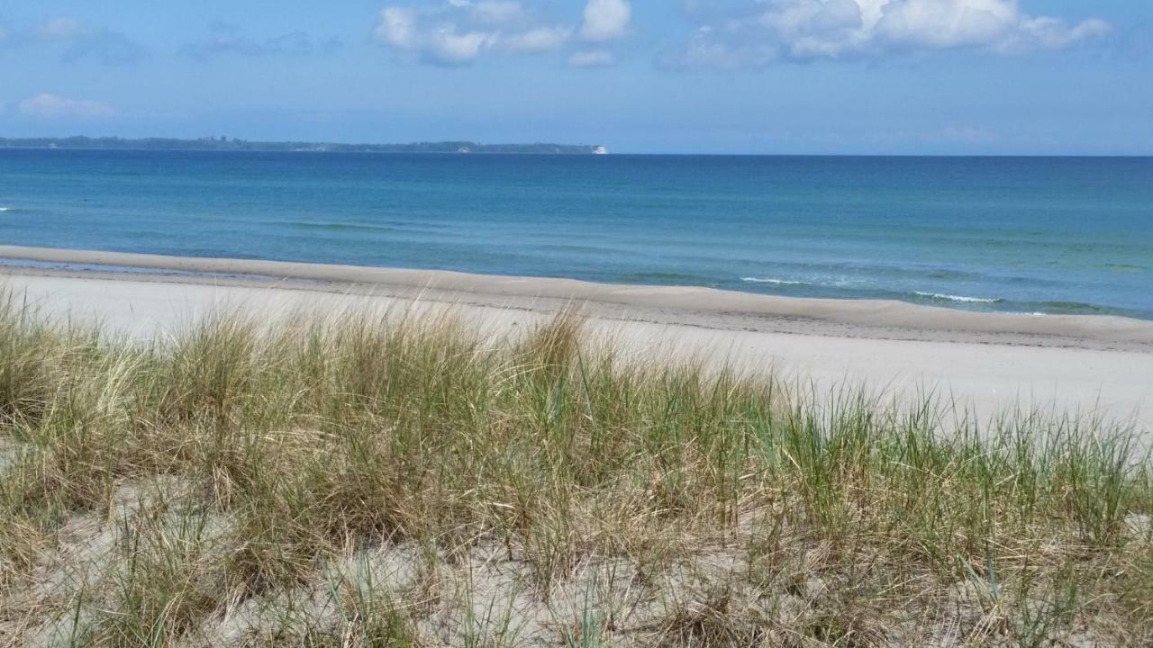 Ferienwohnung Am Nordstrand Putgarten エクステリア 写真